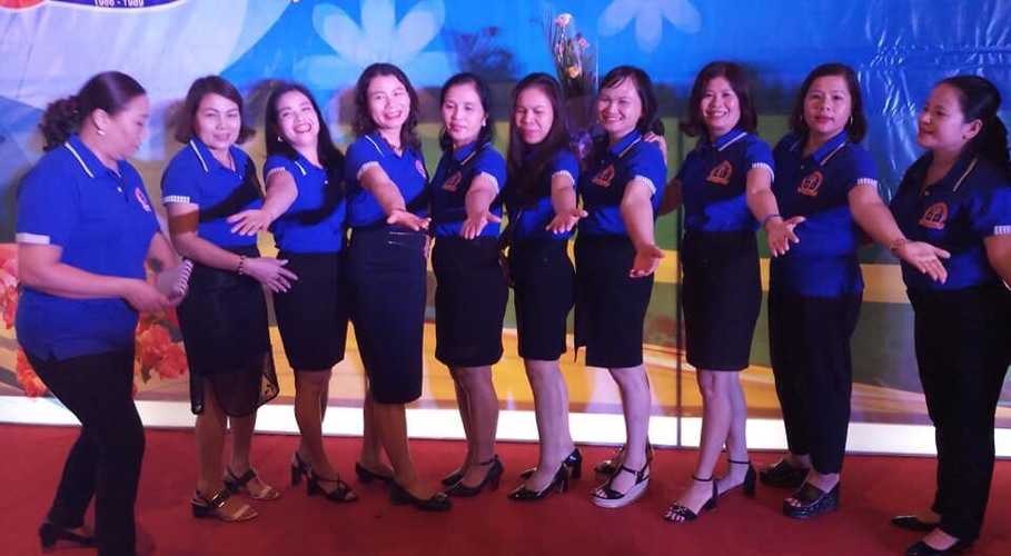 sản xuất áo nhóm giá sỉ
